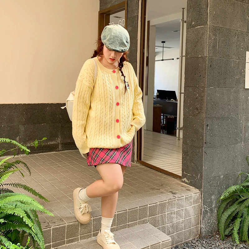 YUZI/鱼子【糖果少女】2024秋季新款慵懒风时尚宽松外穿圆领外套