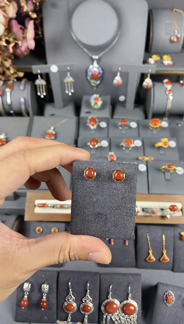 【闪购商品】南红玛瑙耳饰未镶嵌
