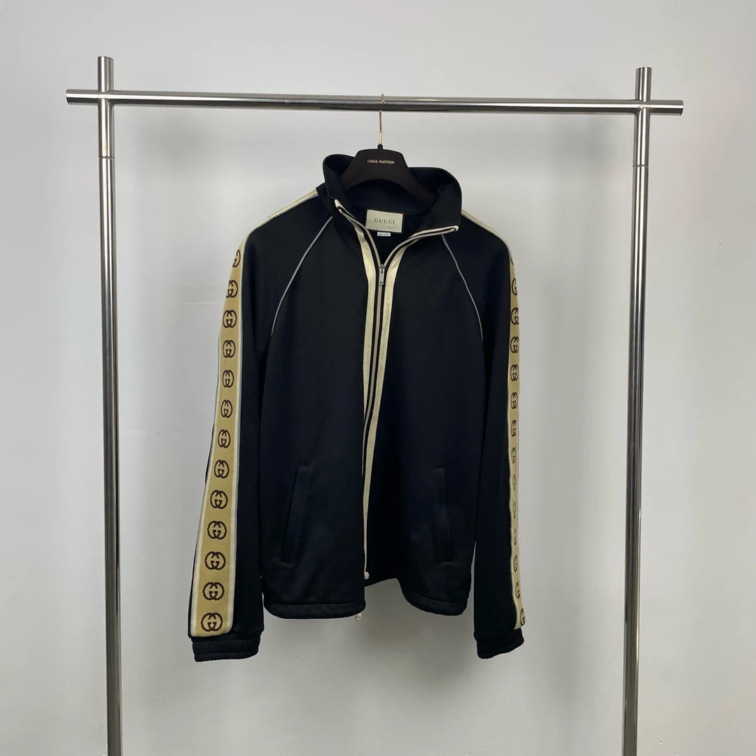 gucci 古驰3m反光串标夹克 拉链串标logo外套 尺码m 99新无勾丝