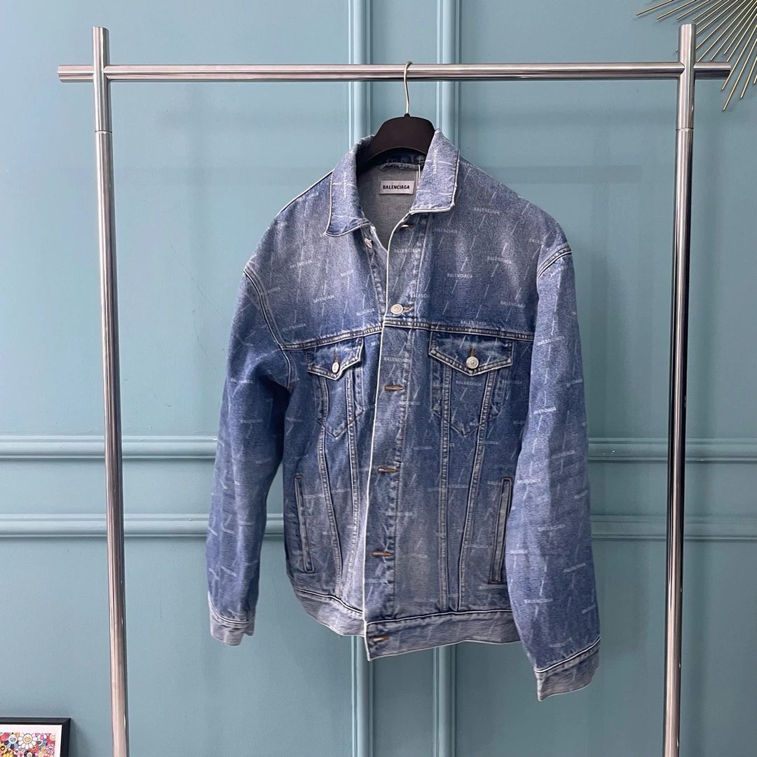 balenciaga 巴黎世家满logo 蓝色牛仔夹克 外套 尺码34 成色试穿