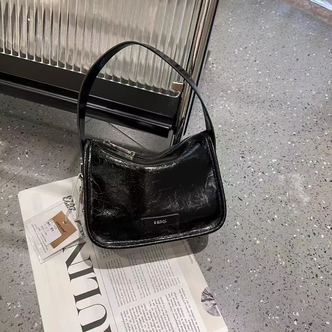 经典韩版油蜡皮女士手提斜跨小邮差包