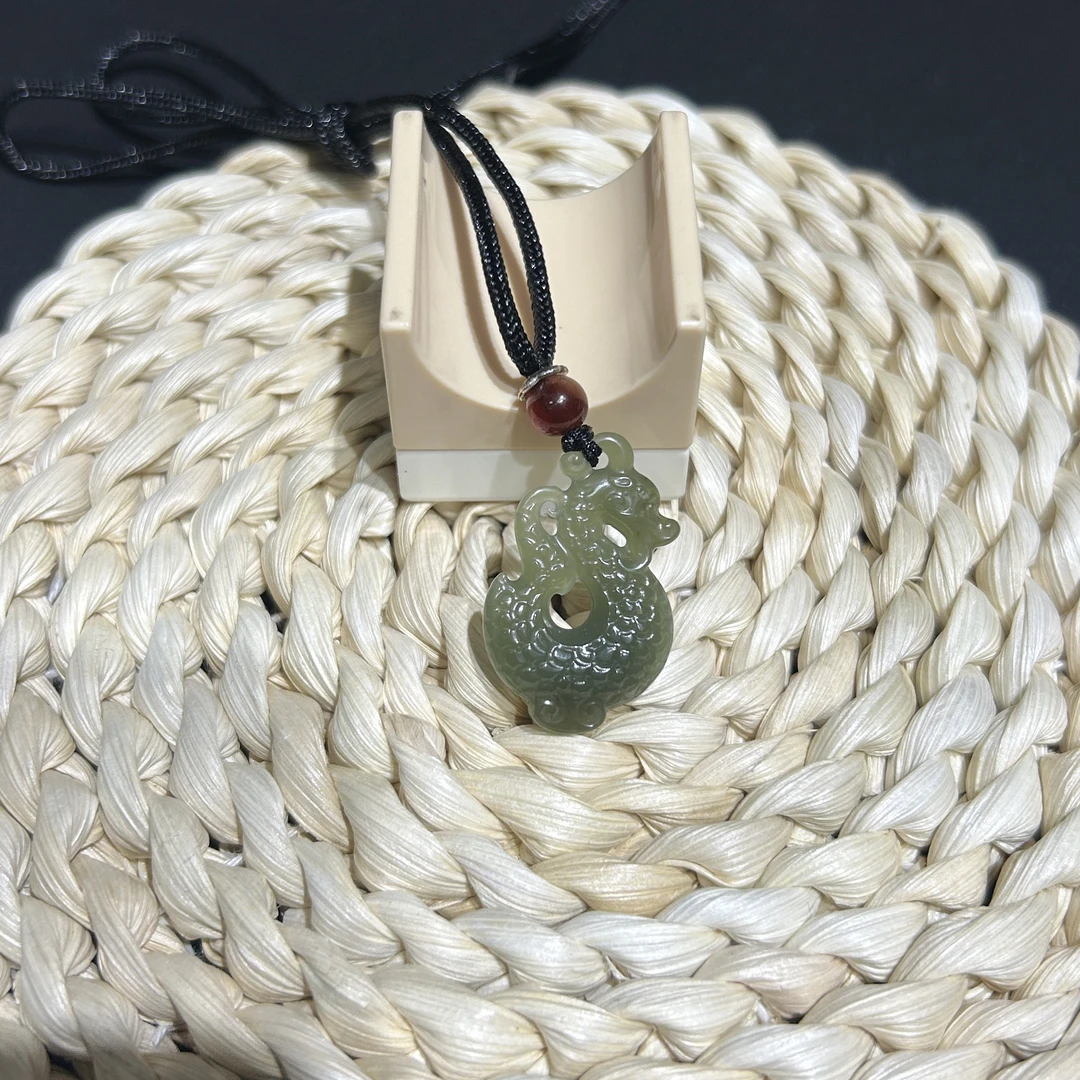和田玉青黄口龙吊坠30*20mm  珠宝玉石 玉质温润细腻项链精美挂坠