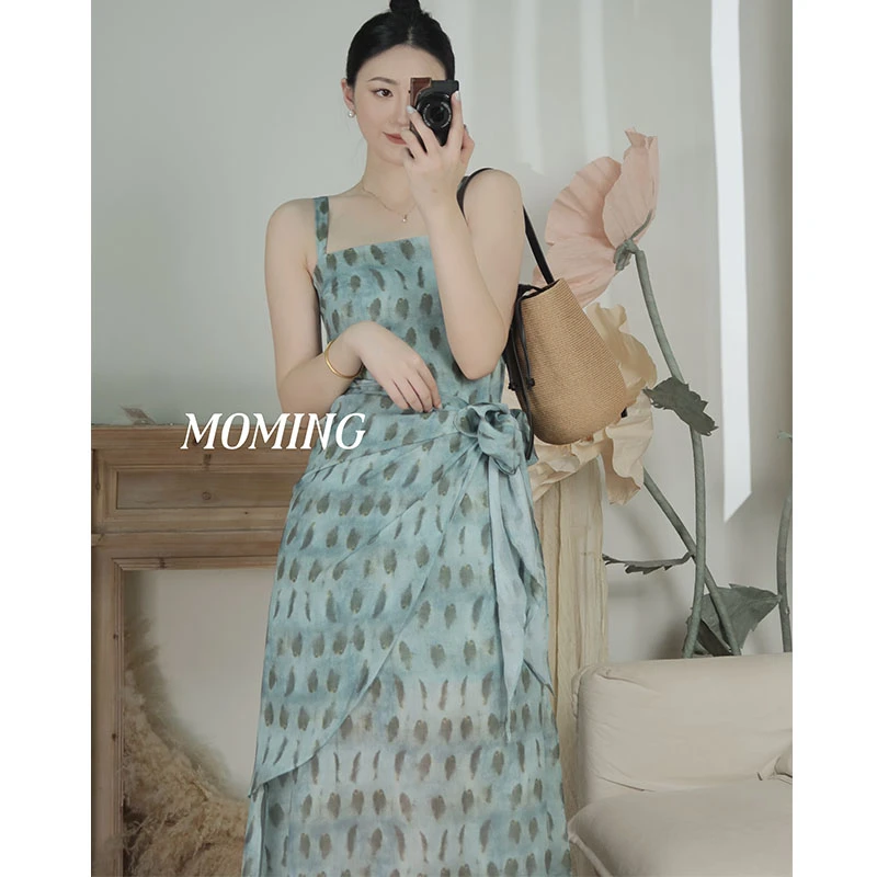 MOMING夏末新品 东方之夜 溪水月牙仿苎麻围裹吊带连衣裙两件套