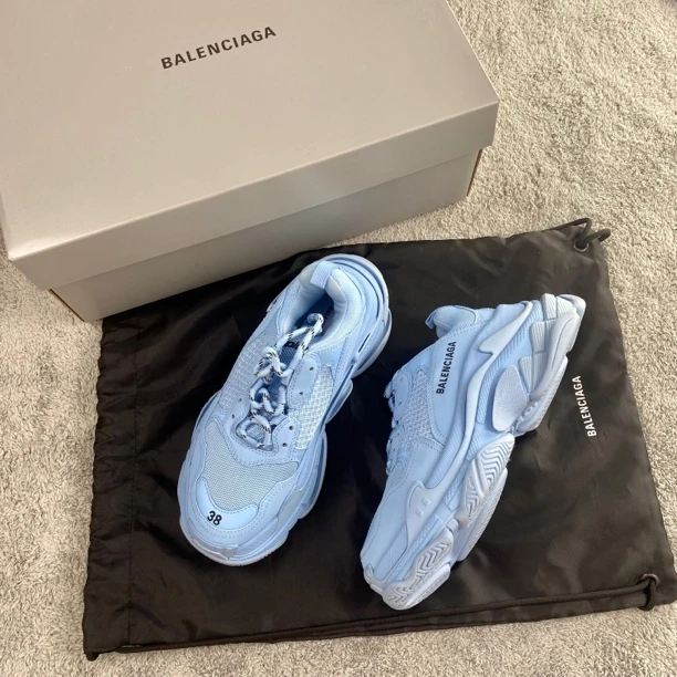 全新未使用 Balenciaga/巴黎世家 TripleS 雾霾蓝老爹鞋增高潮鞋