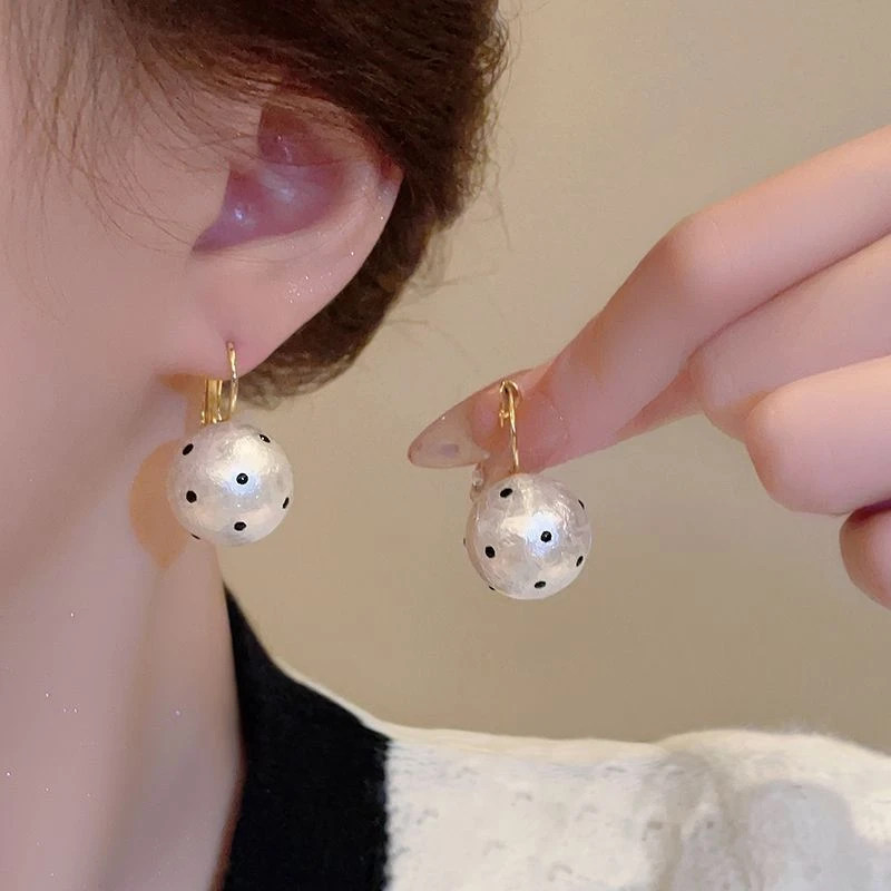 波点仿珍珠耳钉时尚气质耳环2025新款爆款高级感耳扣简约百搭耳饰