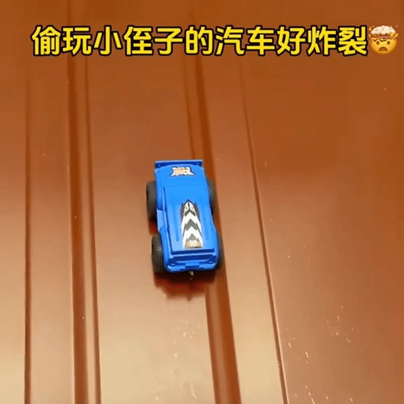 爆款玩具磁性反重力会爬铁门的玩具车爬墙车小车爬墙玩具车磁铁