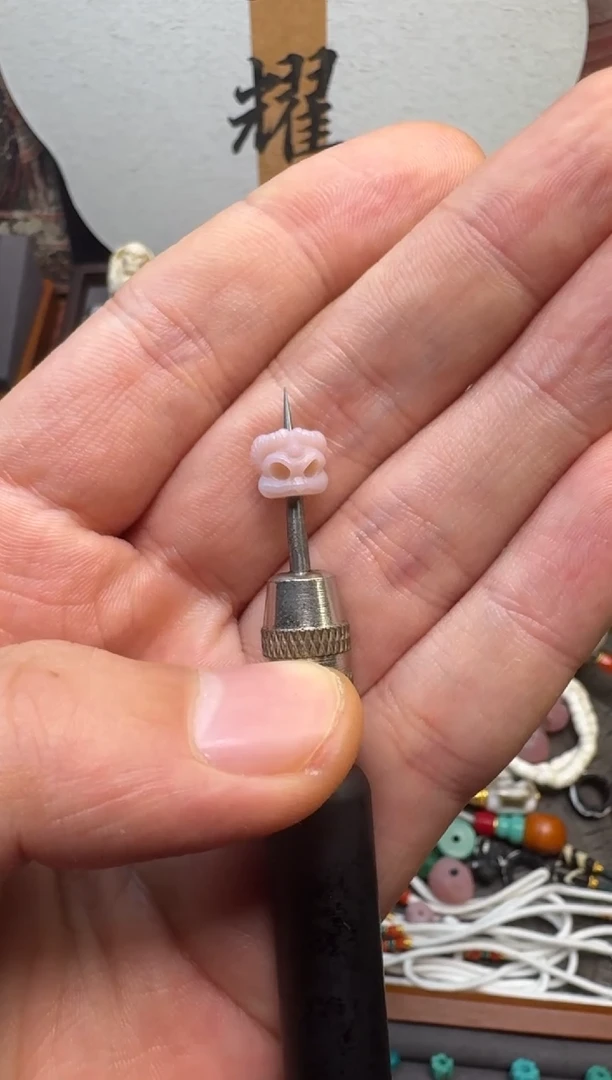 【闪购商品】玛瑙/玉髓配饰未镶嵌粉糯珠改雕刻配饰