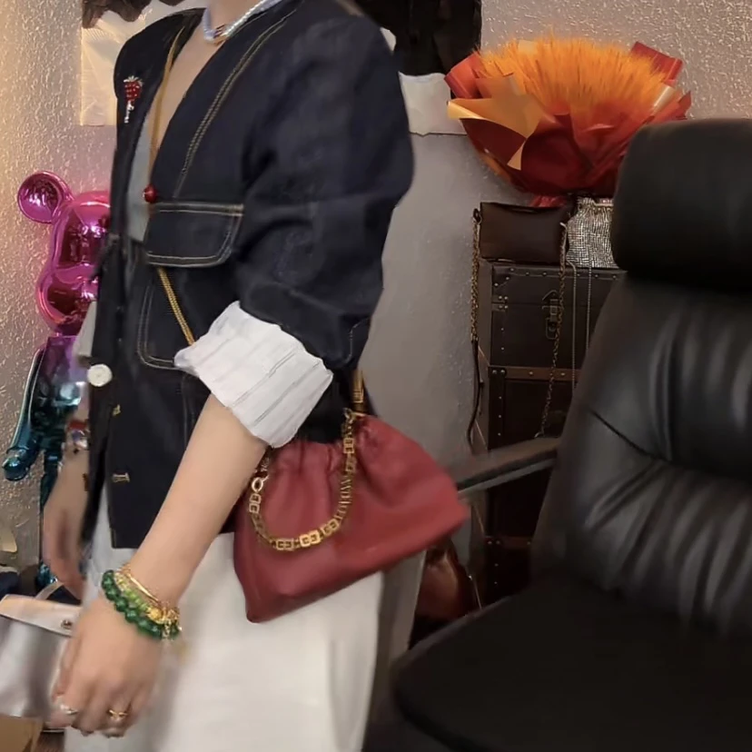 高级链条红色小众包包-38024