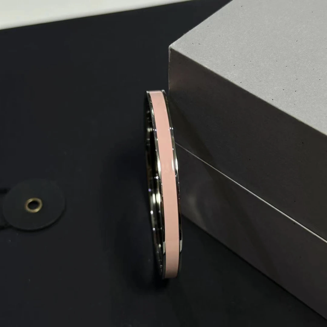 钛钢手镯 粉色珐琅彩时尚手镯-0031