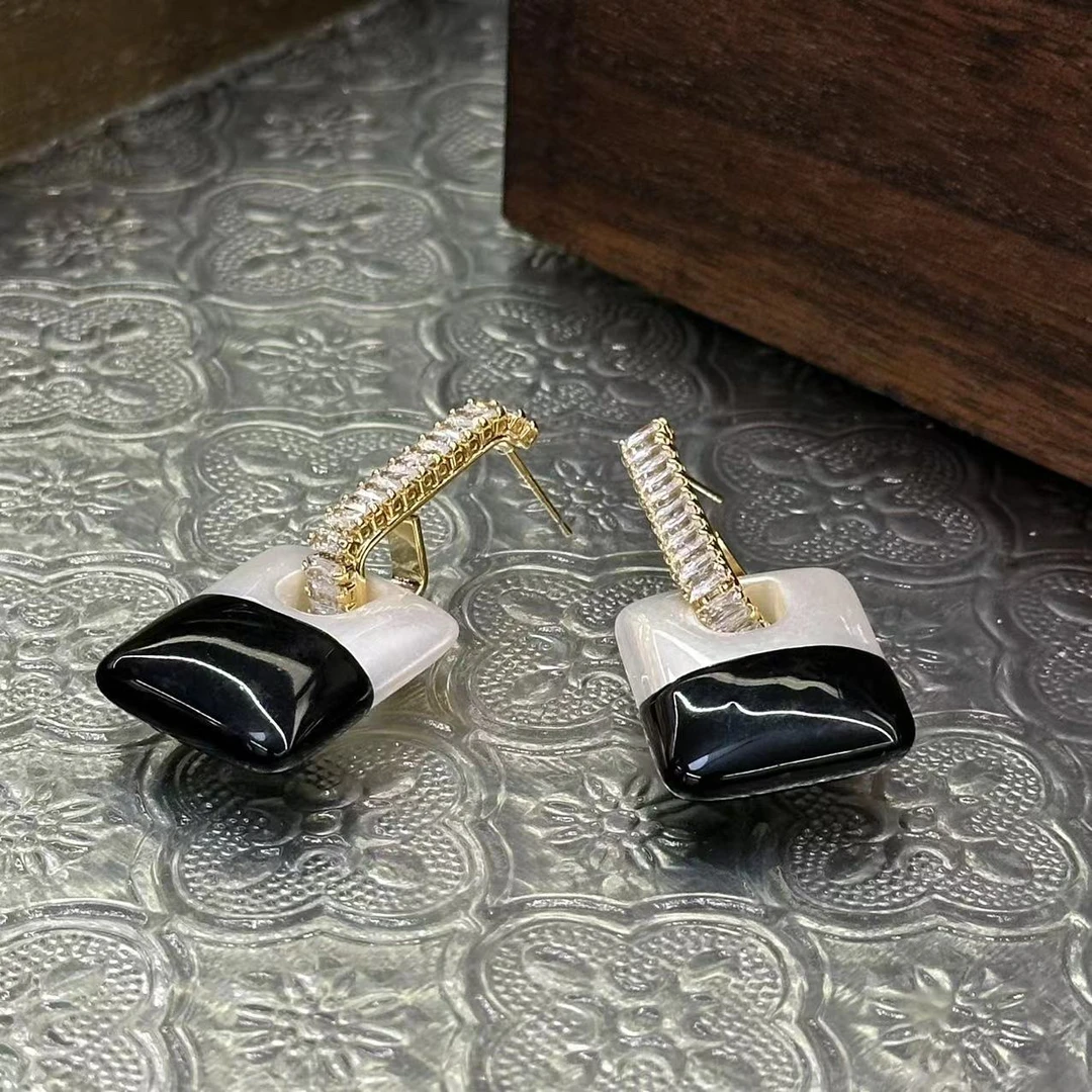 铜合金耳饰 黑白撞色方块耳饰-3295