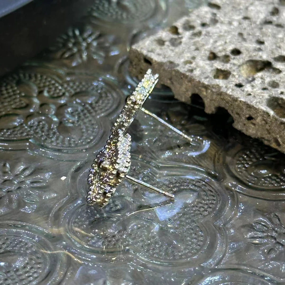 铜合金耳饰 银色四叶花耳饰-66504