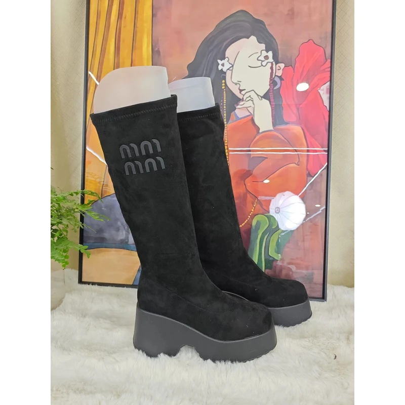 9A92【新疆包邮】女鞋马丁靴女秋冬新款配裙子厚底增高显瘦短靴子