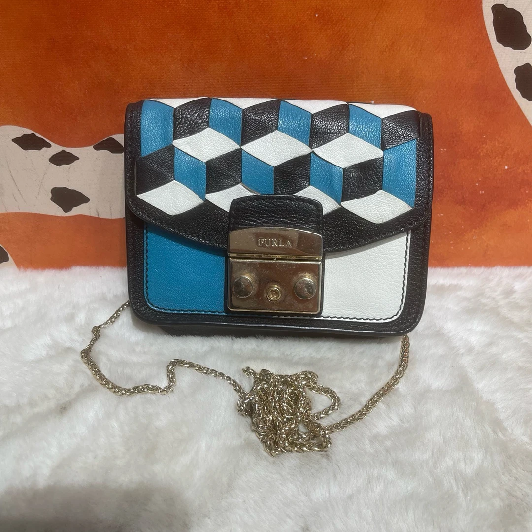 95新 FURLA/芙拉 8416 斜挎包