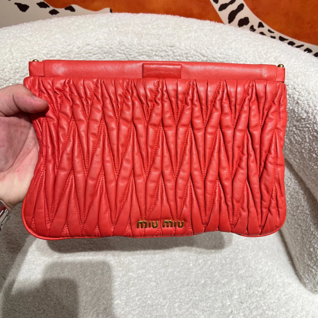 95新 MIU MIU/缪缪 缪缪 手拿包 3879
