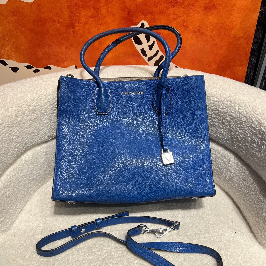95新 MICHAELKORS/迈克高仕 1773 女士手提斜挎包