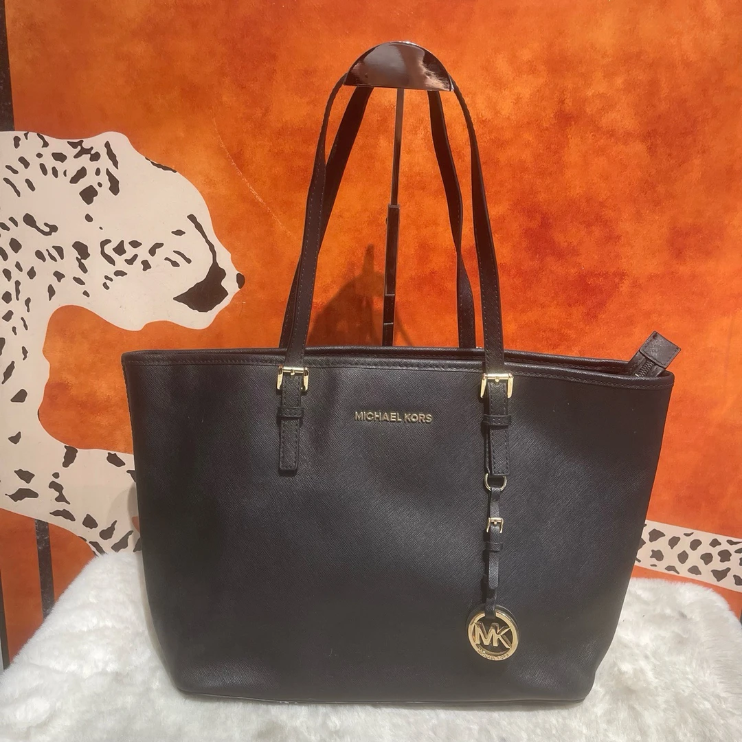 95新 MICHAELKORS/迈克高仕 8437 单肩包