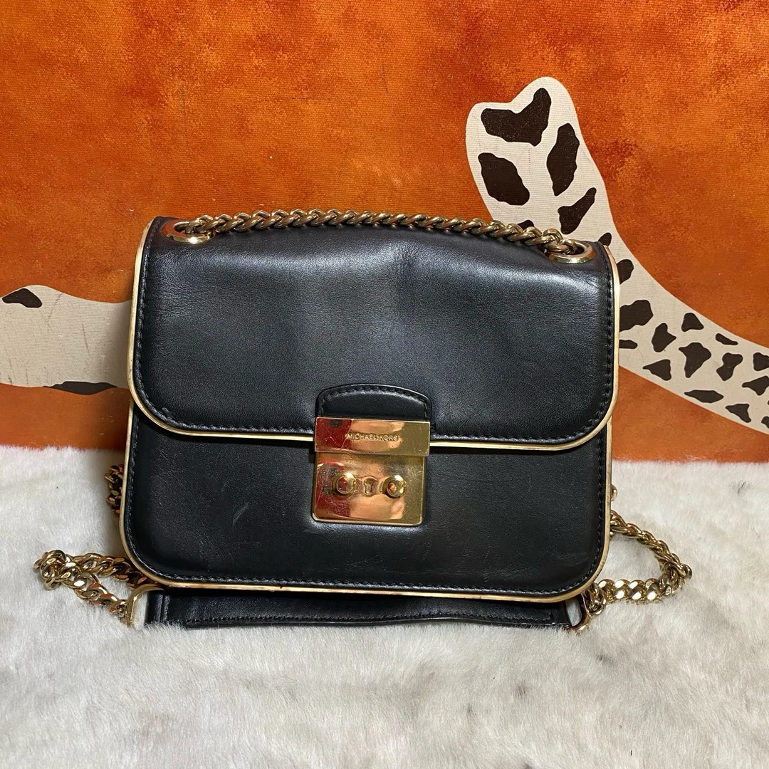 95新 MICHAELKORS/迈克高仕 10090 斜挎包