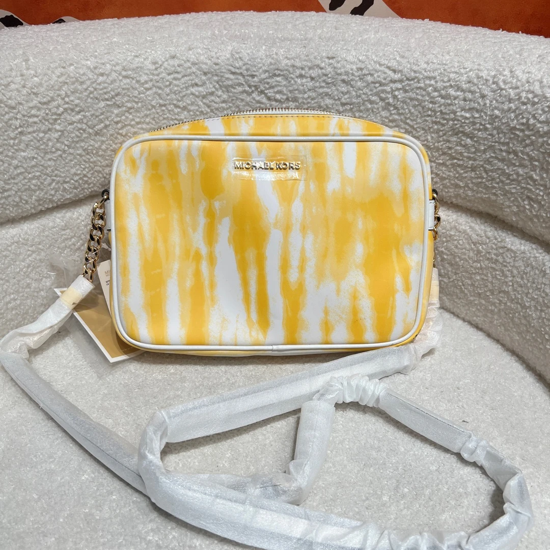 95新 MICHAELKORS/迈克高仕 1775 女士斜挎包