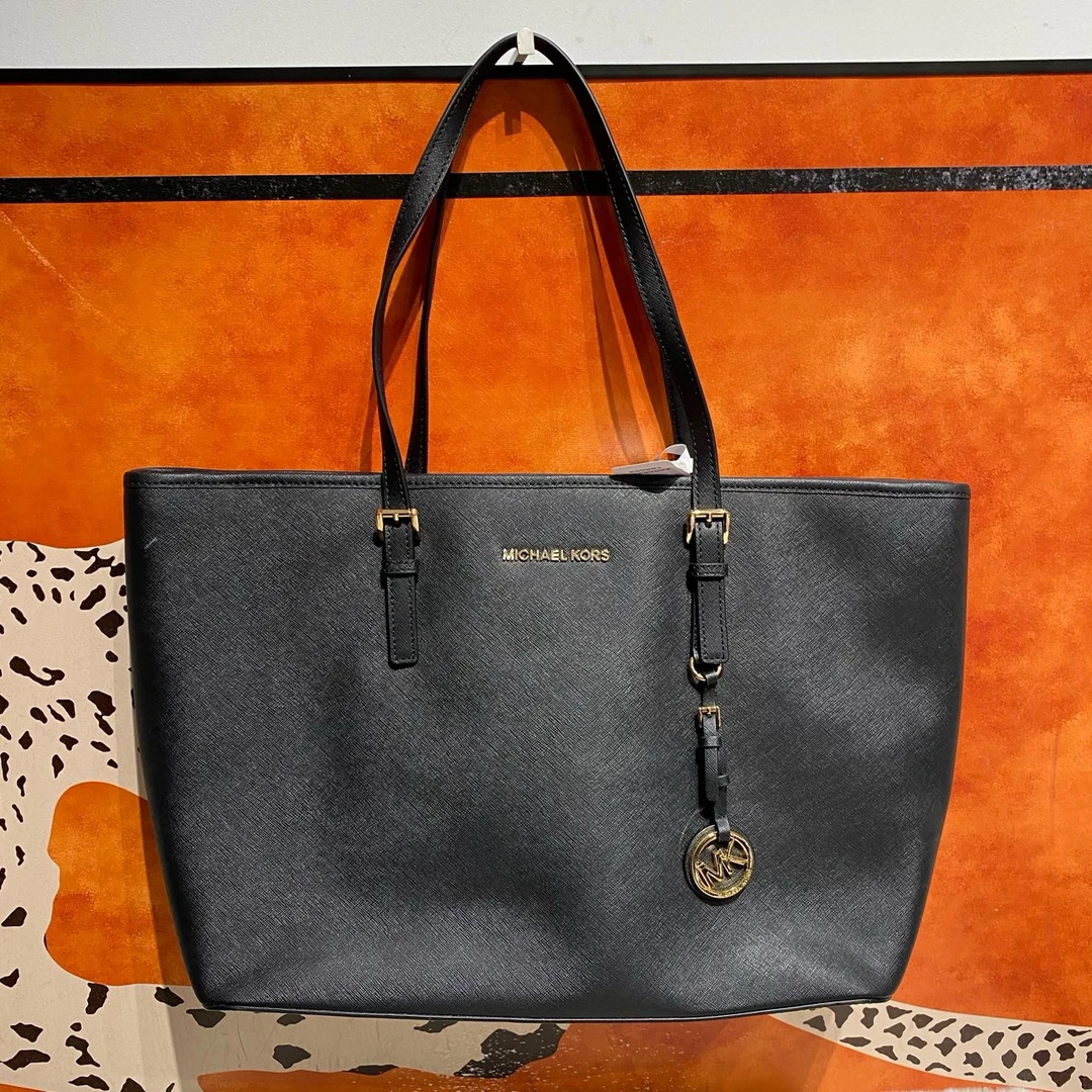 95新 MICHAELKORS/迈克高仕 11610 单肩包