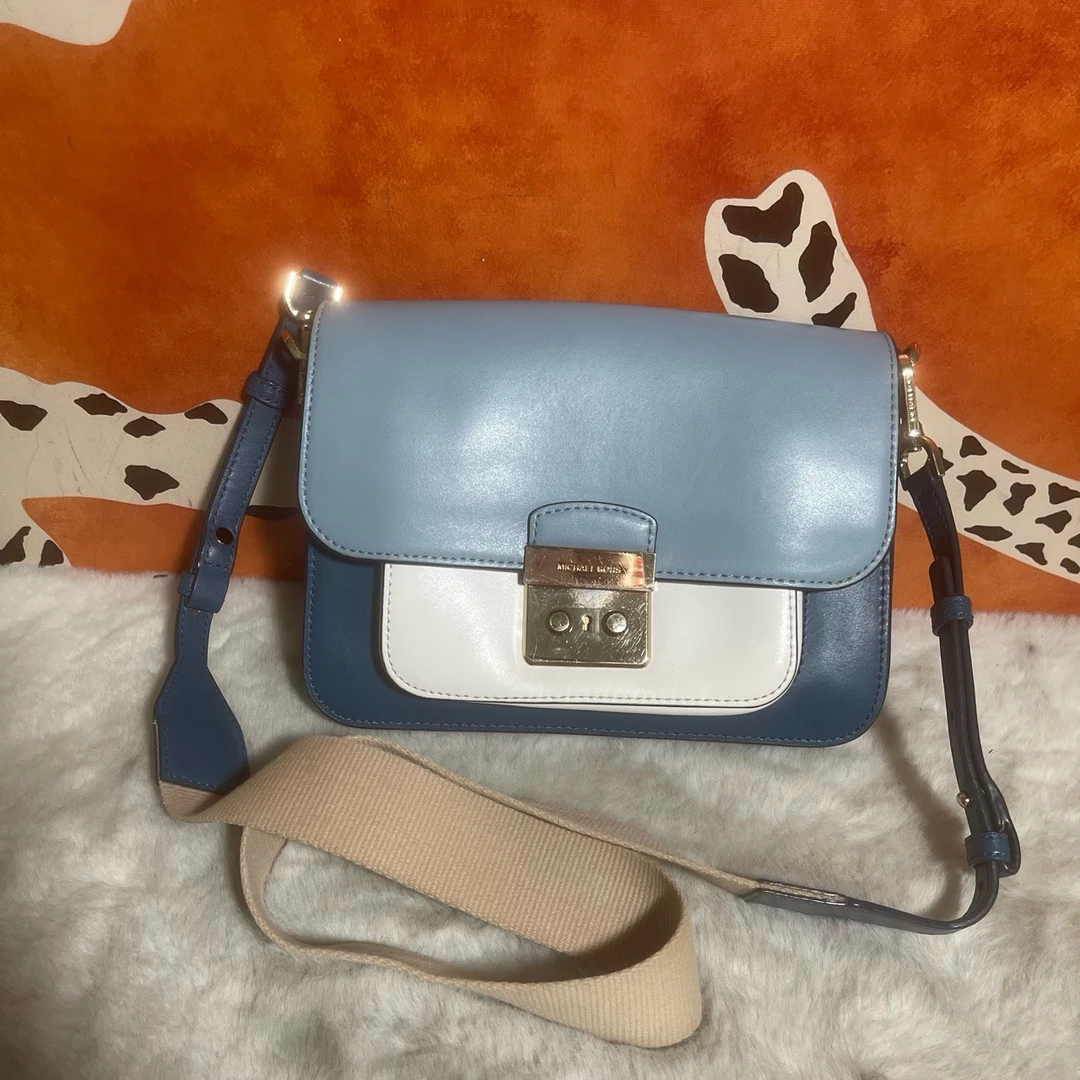 95新 MICHAELKORS/迈克高仕 9185 斜挎包
