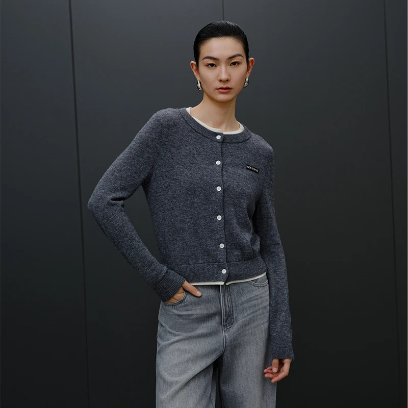 【毛衫】艾诺丝雅诗 冬季拼接针织开衫41018013