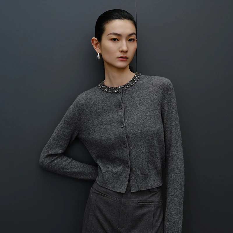 【毛衫】【商场同款新品】艾诺丝雅诗 圆领羊毛长袖针织 41218078