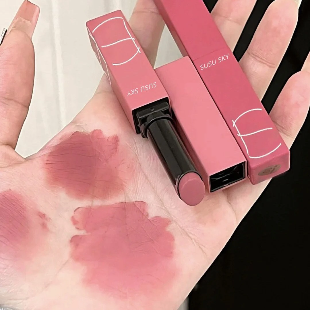 质感拉满~牛血茶棕方管口红哑光雾面丝绒不沾杯唇泥素颜显白学生