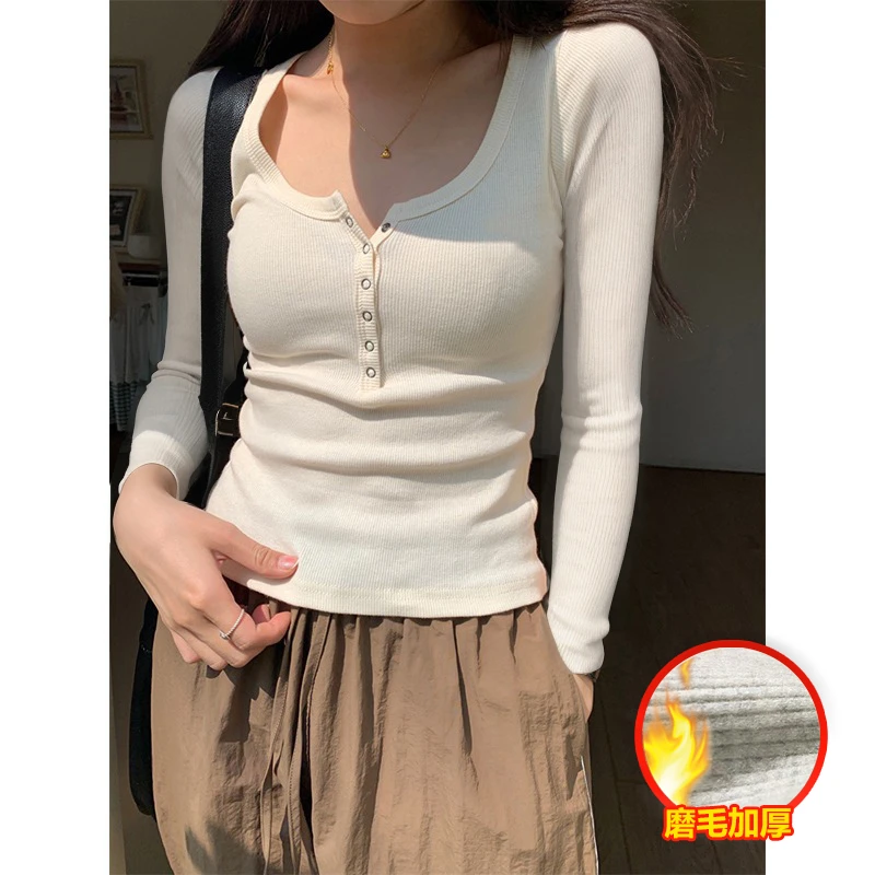 8497-秋冬排扣短款紧身螺纹正肩U领长袖t恤女打底衫显瘦外穿内搭
