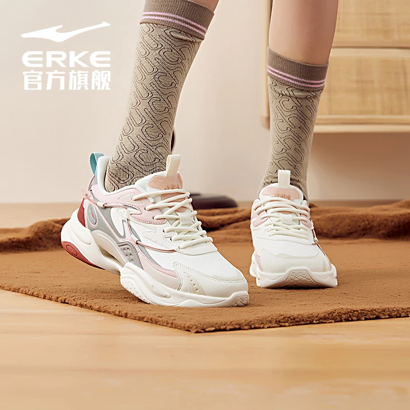 erke/鸿星尔克运动鞋23春季红星软底减震增高老爹鞋52122402043