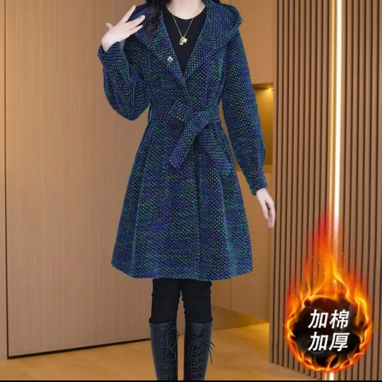 冬款加棉加厚时尚毛呢女士外套保暖气质减龄连帽风衣中长款显瘦