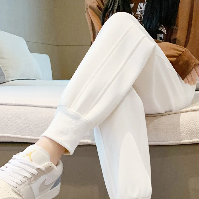 显瘦卫裤女春秋季束脚休闲裤加显高运动裤2024新款裤子春款加绒厚