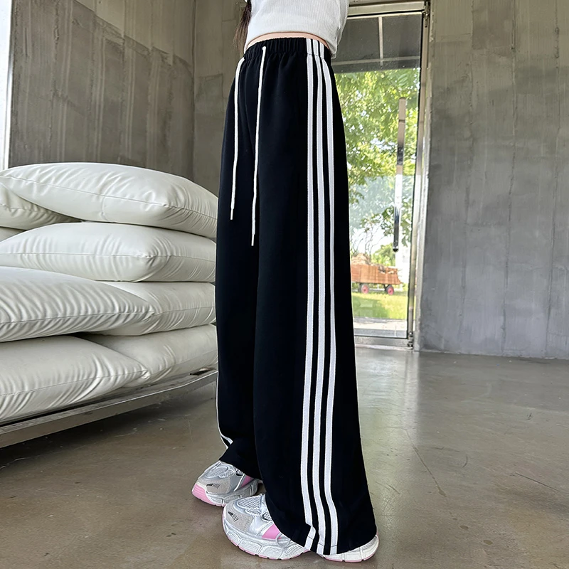 女童三条杠学生运动休闲裤秋季2024新款中大童宽松直筒裤舒适卫裤