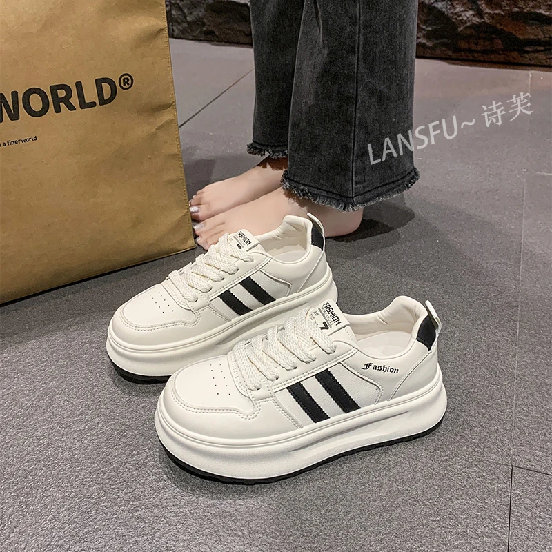 ☆兰诗芙★简约小白鞋2025春夏季新款百搭厚底休闲板鞋厚底休闲鞋