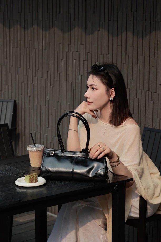 017N豆腐包菱格纹手提斜挎包