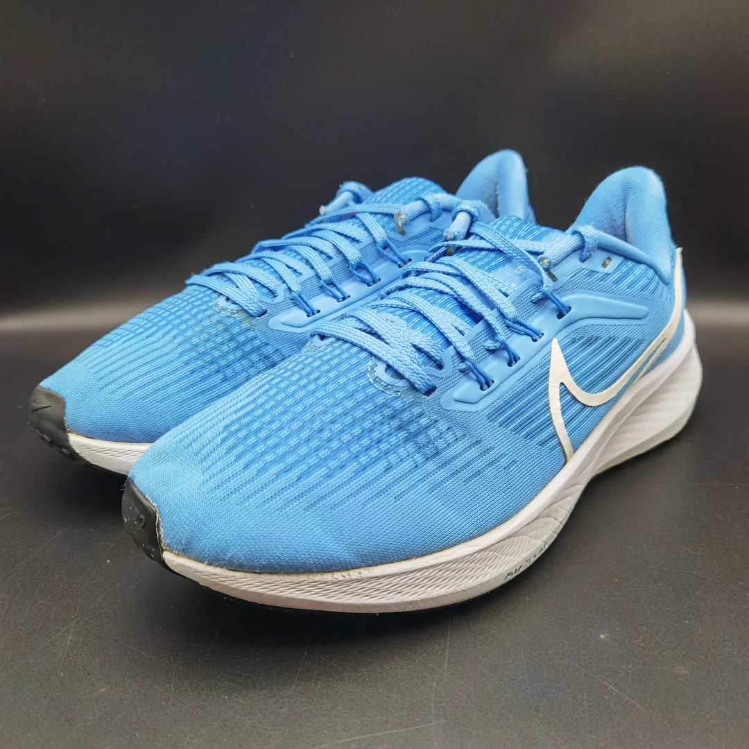 42码 Nike 飞马39蓝白 二手跑鞋无原盒 鞋帮磨损 公价949