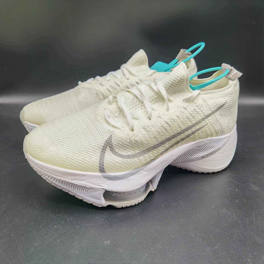 36码 Nike tempo 白灰 专业跑鞋 未使用原盒 配鞋垫 试穿成色