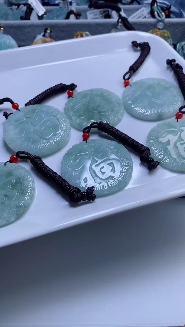【闪购商品】翡翠挂件未镶嵌多样性发一件