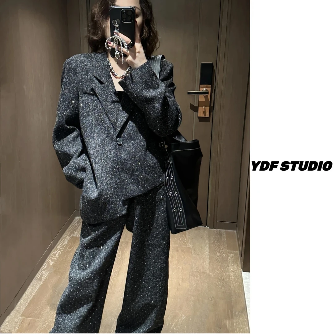 小众灰影繁星早秋满钻小香风定制小西装设计+气质时尚长裤套装女