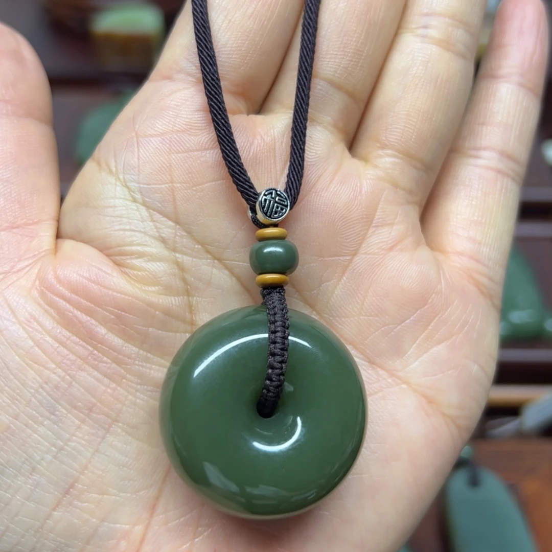 【闪购商品】岫岩老玉（透闪石质玉）颈饰未镶嵌