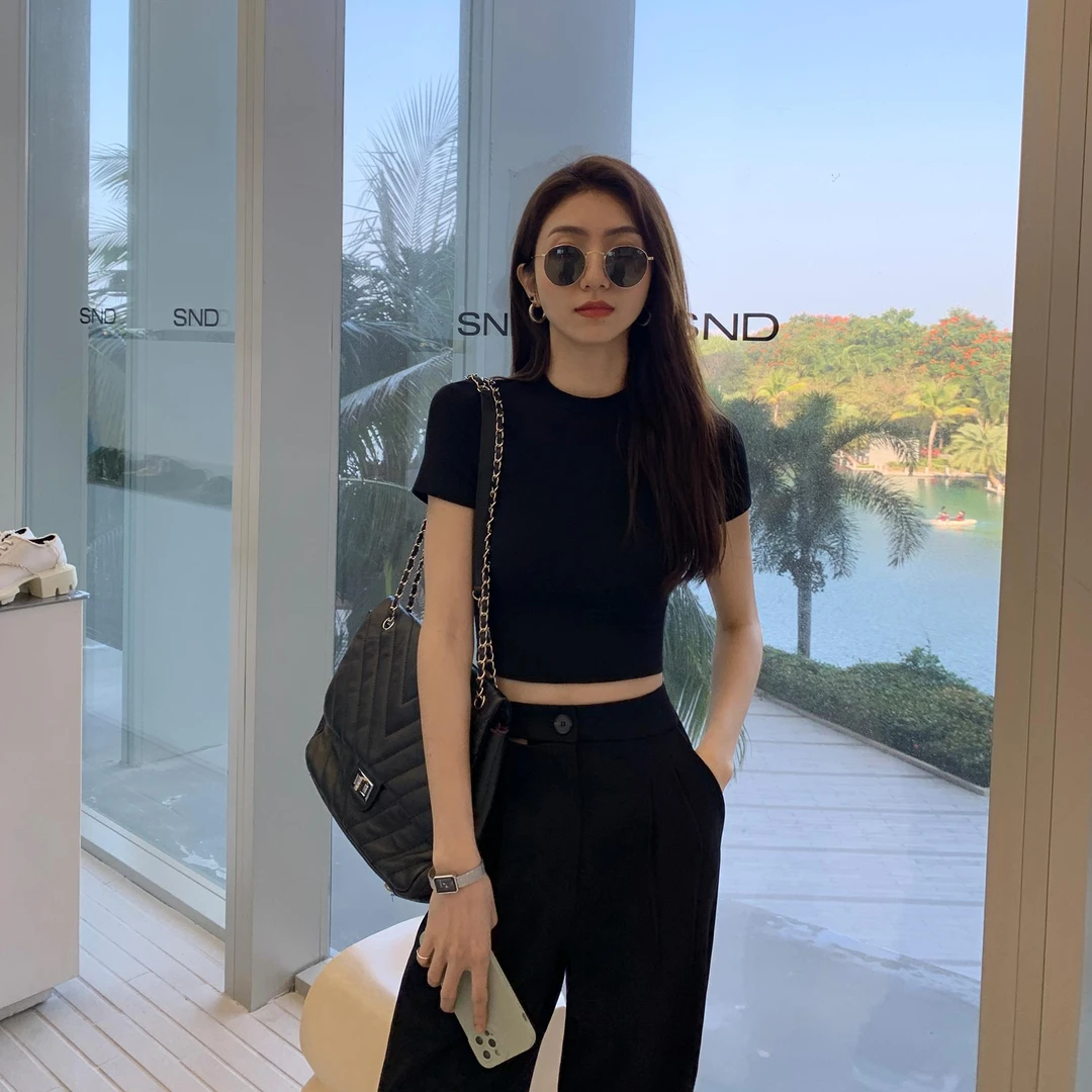 短袖女2024春夏新款修身显瘦高腰短款露脐辣妹百搭上衣设计感时尚