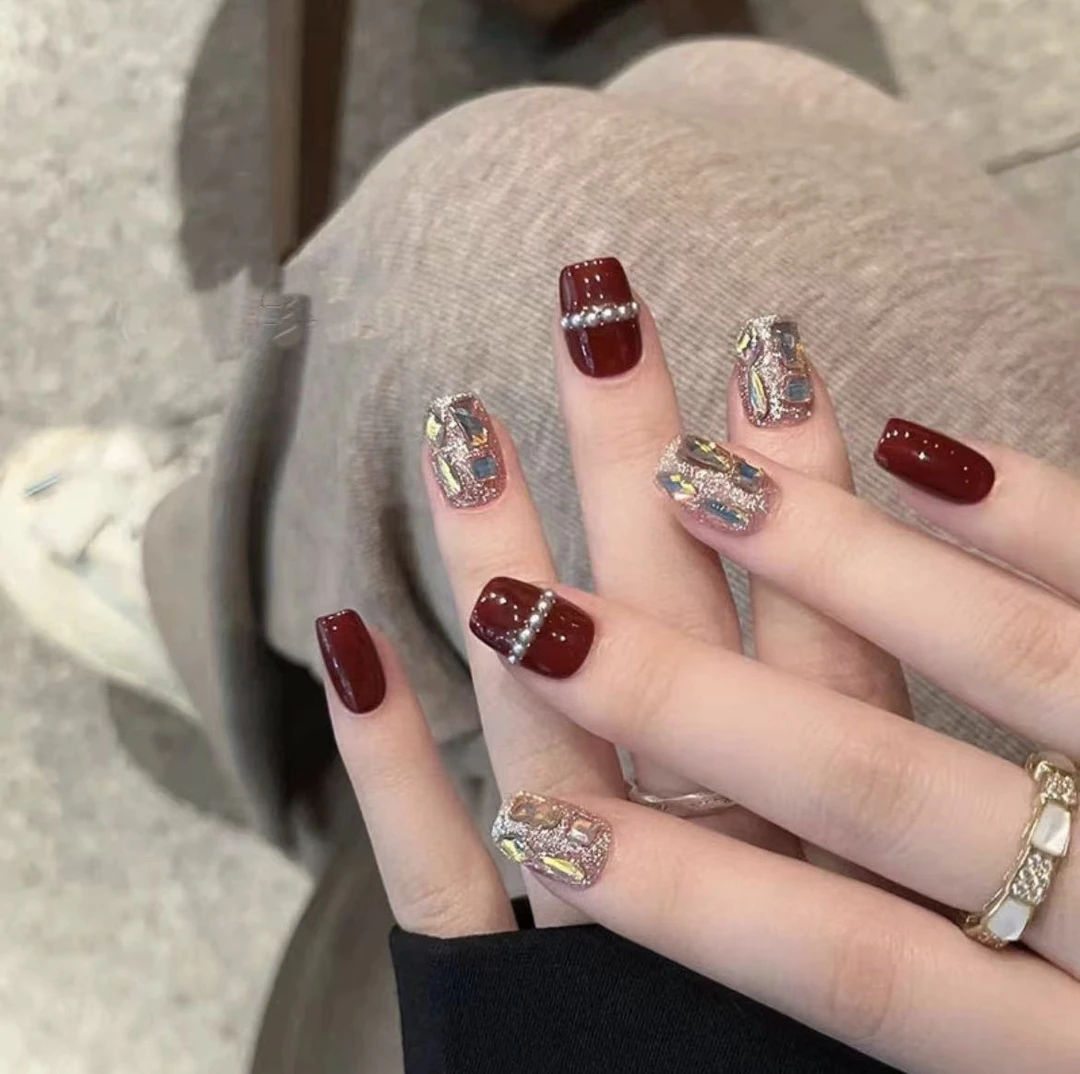 【沪上千金】新年爆款纯手工穿戴甲红色温柔小香风穿戴式美甲贴显白