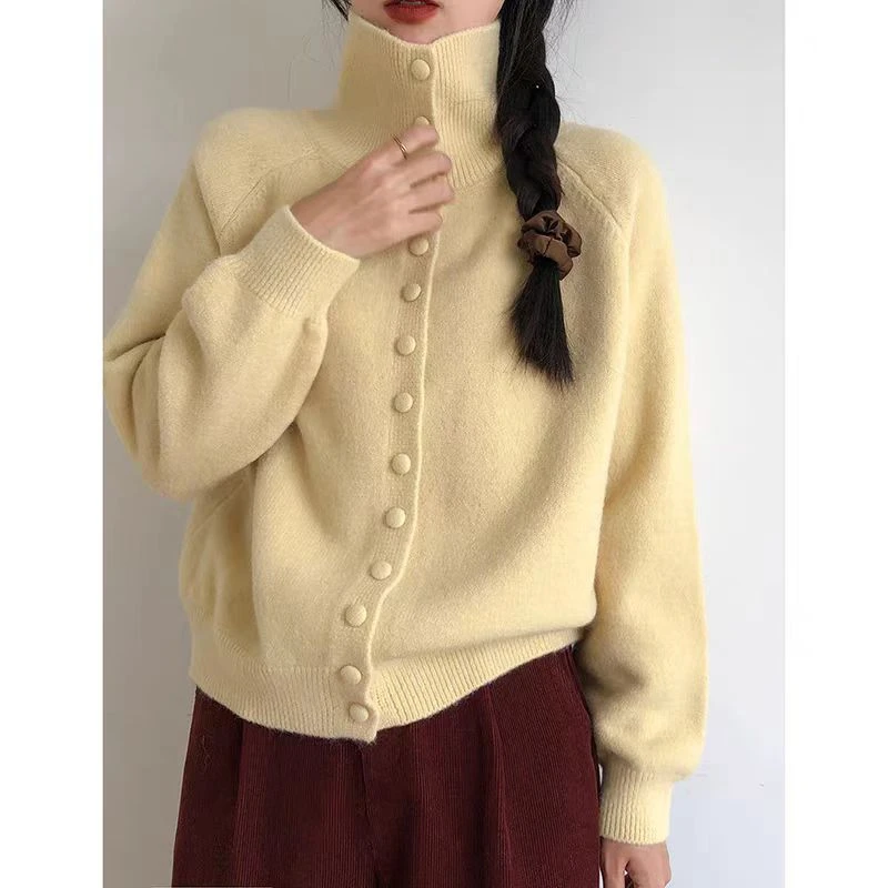 奶黄色深秋初冬穿搭翻领毛衣开衫外套女宽松软糯慵懒风显瘦针织衫