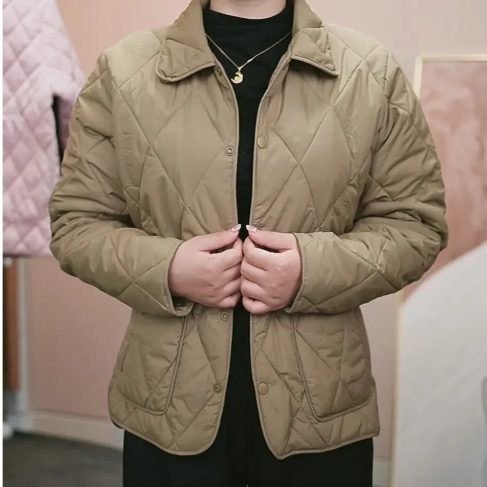 2024女士翻领菱形棉袄保暖薄款短款棉服秋冬新款时尚妈妈装外套