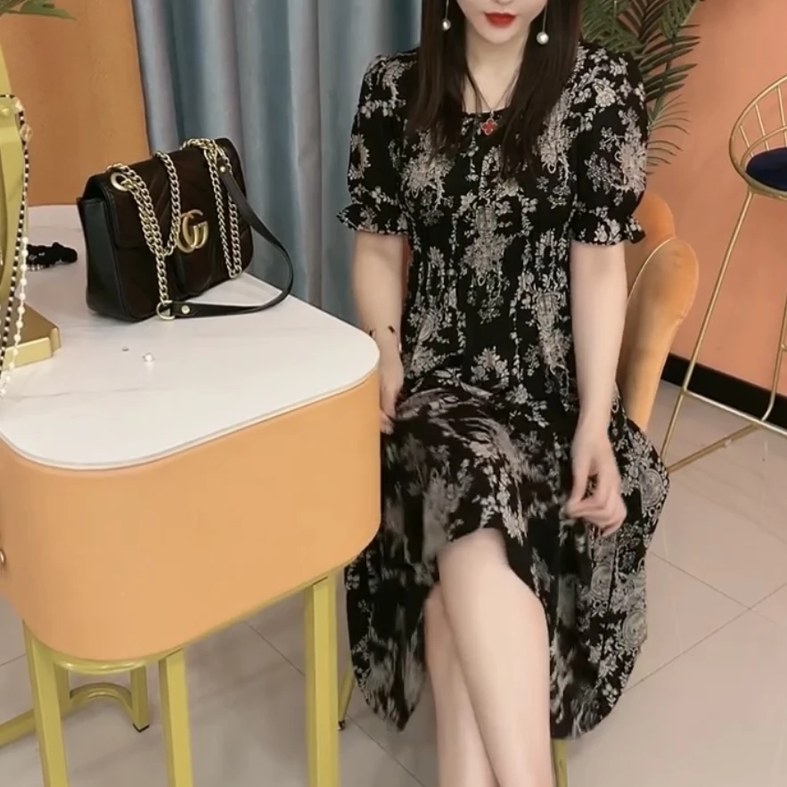 夏季新款女装欧花时尚连衣裙圆领泡泡袖收腰显瘦大摆气质女神裙