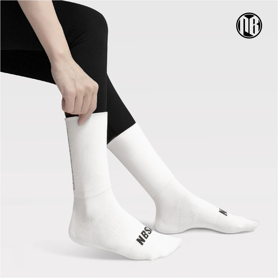 NBSP纯色高弹夜骑透气反光男女自行公路车骑行袜跑步袜中筒骑行袜