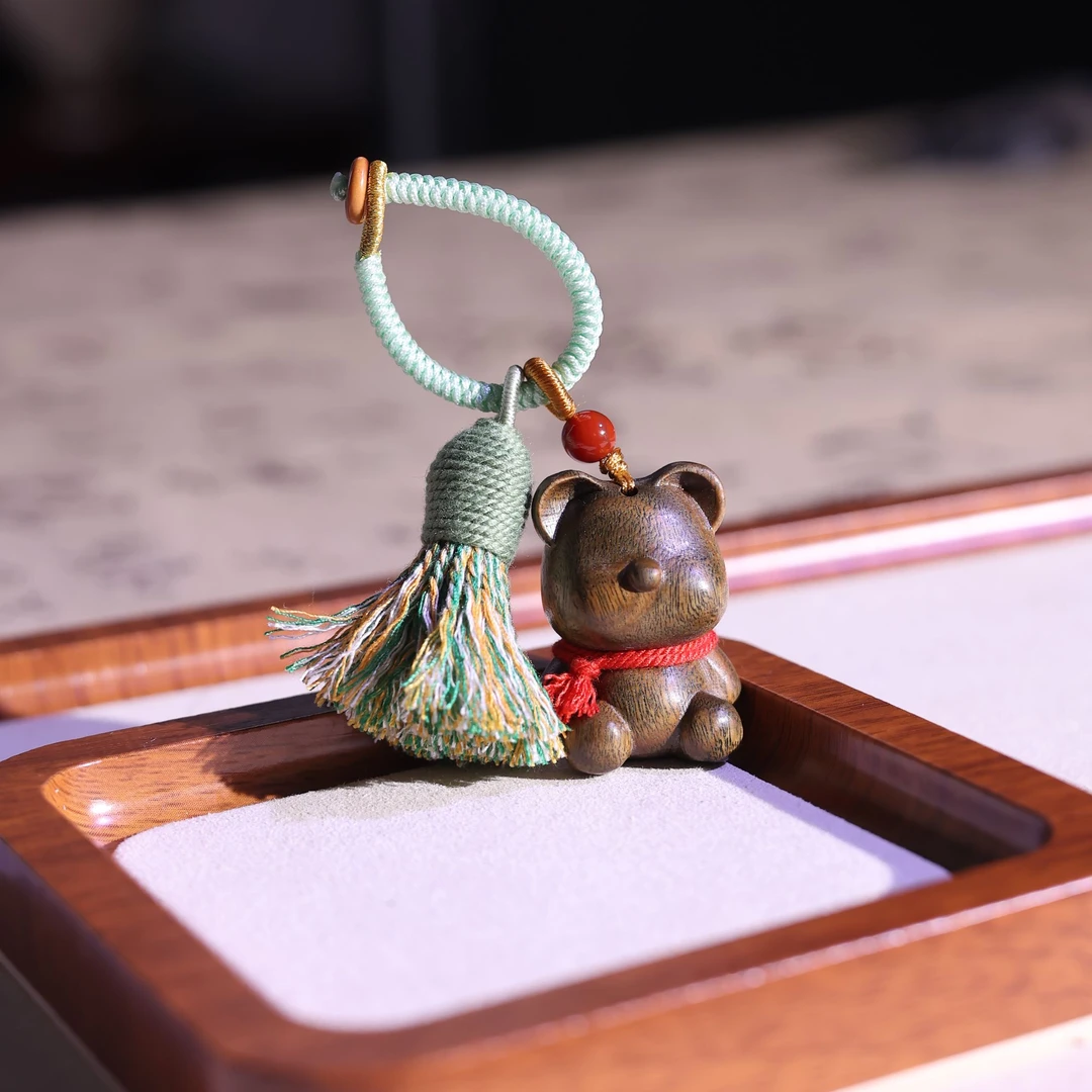 天然绿檀小熊包挂 多样性发货