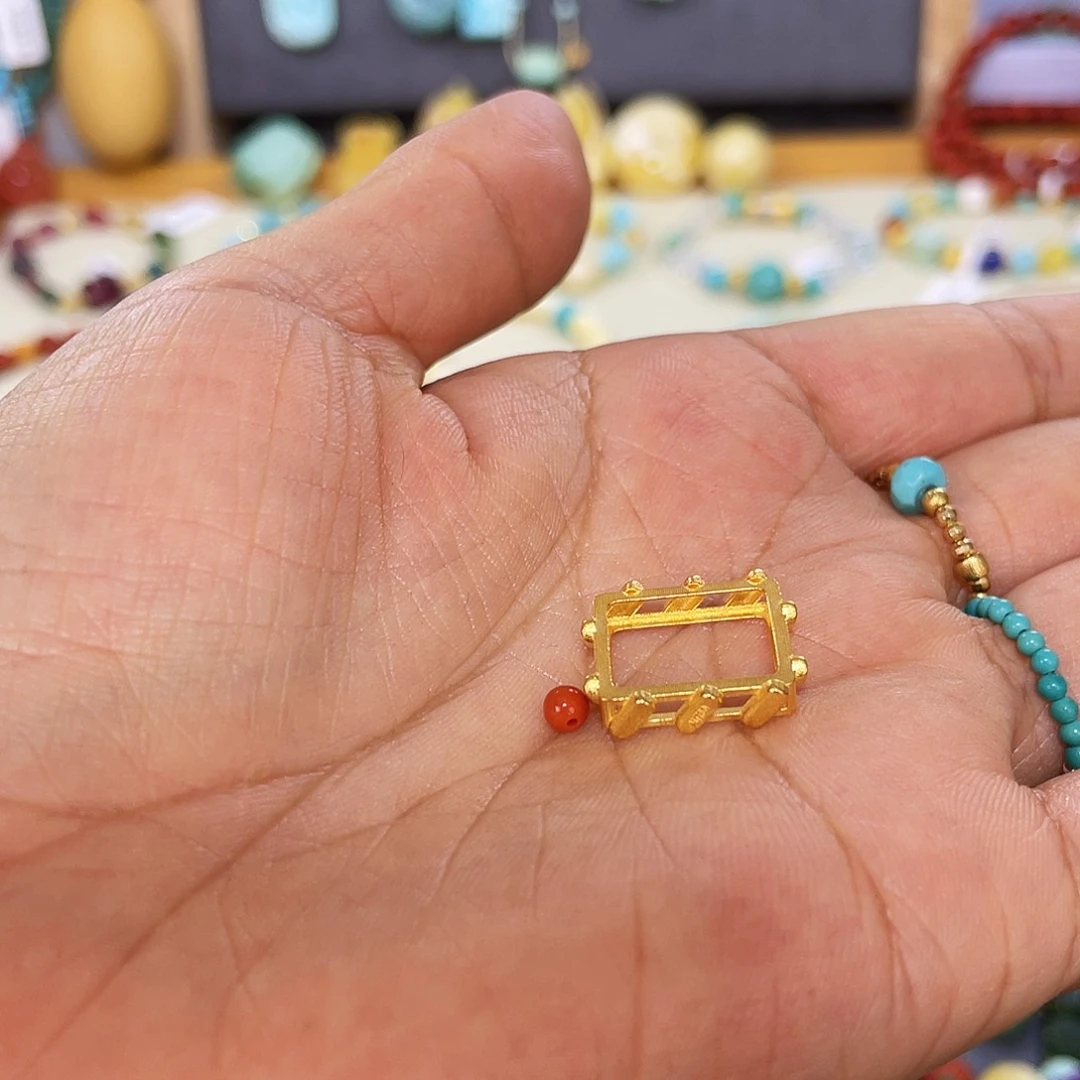 南红玛瑙吊坠(不含链)18K金镶嵌圈*