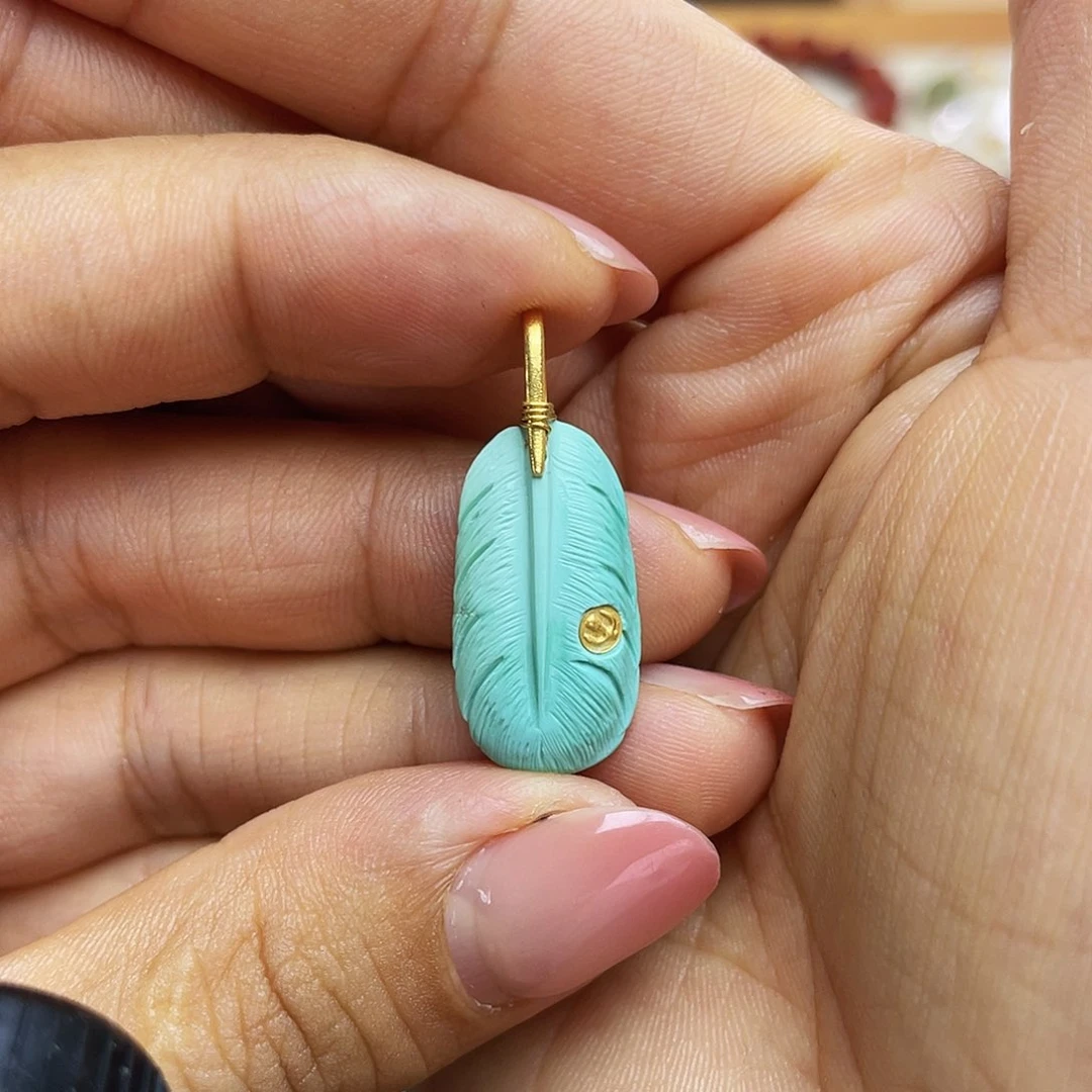 绿松石吊坠(不含链)18K金镶嵌