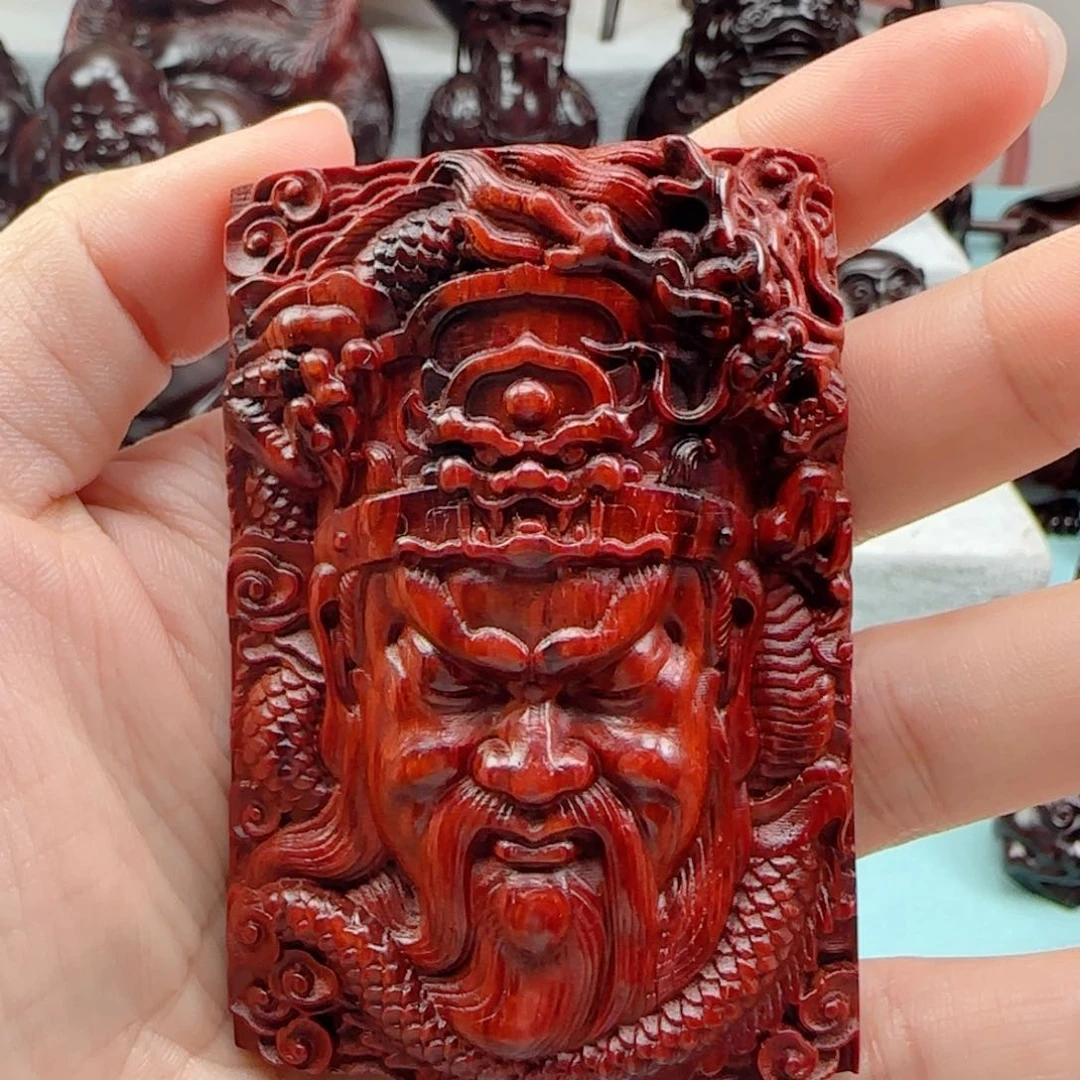 小叶紫檀把件关公