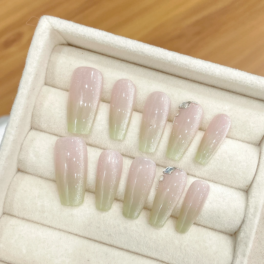 纯手工光疗美甲穿戴甲 裸色渐变穿戴甲批发成品重复使用美甲贴片